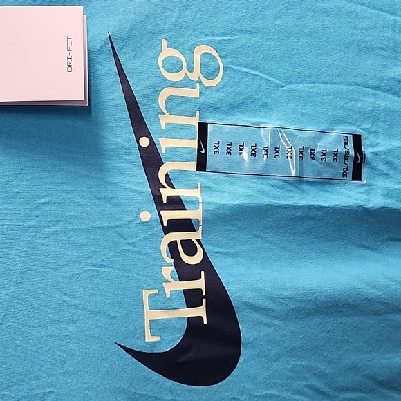 NWT Nike: Dri-Fit Swoosh "Training" Graphic T-Shirt, Teal,  Men's 2XL - Picture 2 of 8